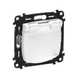 Розетка 2К+З со шторками IP44 белый Valena ALLURE