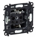 Розетка с заземлением 2К+З 16А 250В с шторками Valena IN'MATIC LEGRAND