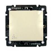 Выключатель электрический одноклавишный (сх.1) IP44 Valena цвет: слоновая кость