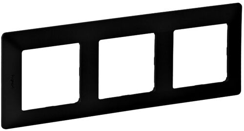 Valena LIFE Рамка 3-постовая. Цвет Черный матовый Legrand 754253