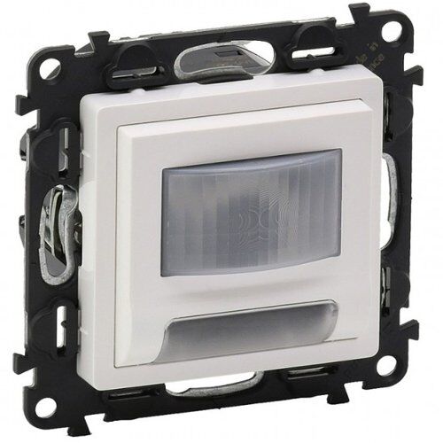 Датчик движения PIR 120 ° Дальность 6 м подсветка скрытый монтаж в стену Белый Valena LIFE  LEGRAND