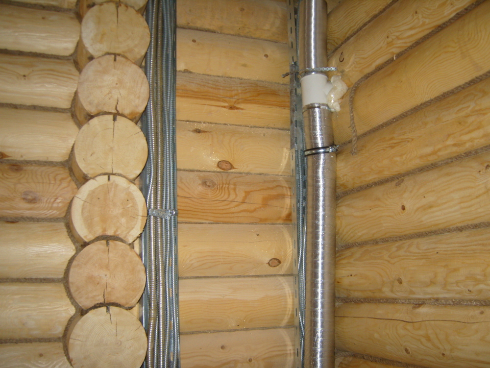 Проводка в металлорукаве деревянный дом